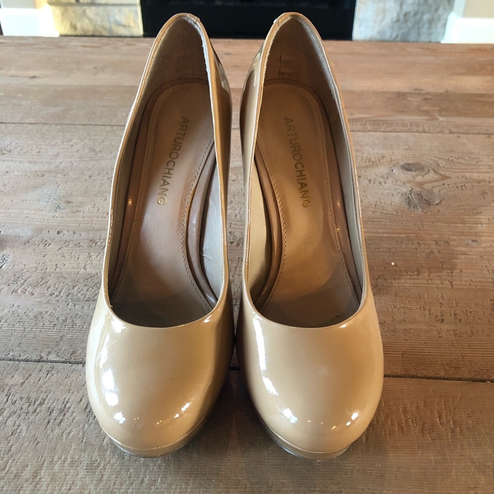 Arturo Chiang Nude Patent Pumps.